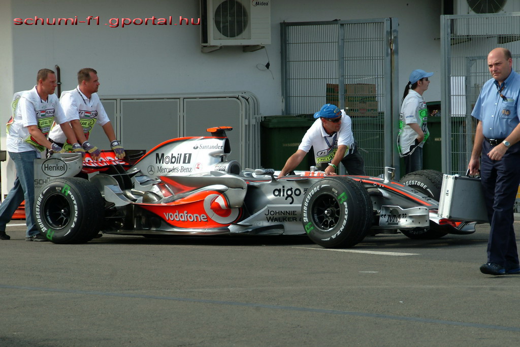Fernando Alonso McLaren-Mercedes MP4-22-ese